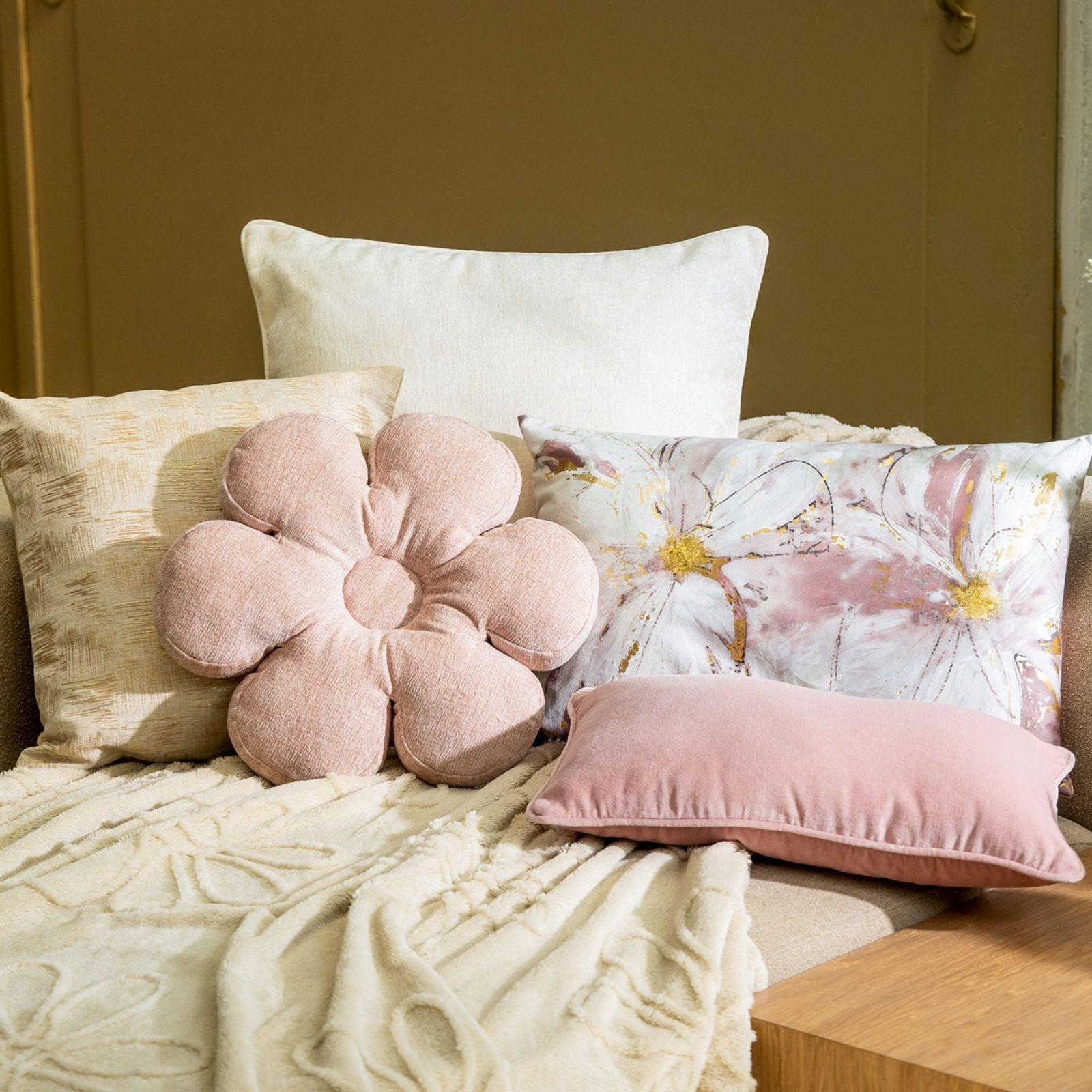 Sierkussen Bloom | Ø 43 cm | Rose tan