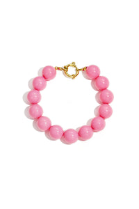Bracelet with large beads and clasp at the front