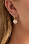 Oorbellen | Pearl flower | Roze & goud