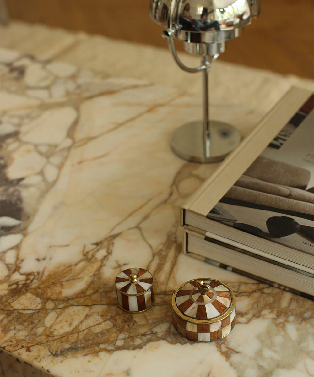 Pre-order | Circus box | Heart | Woody