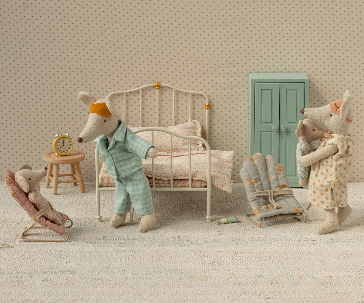 Maileg | Babysitter | Mouse | Rose