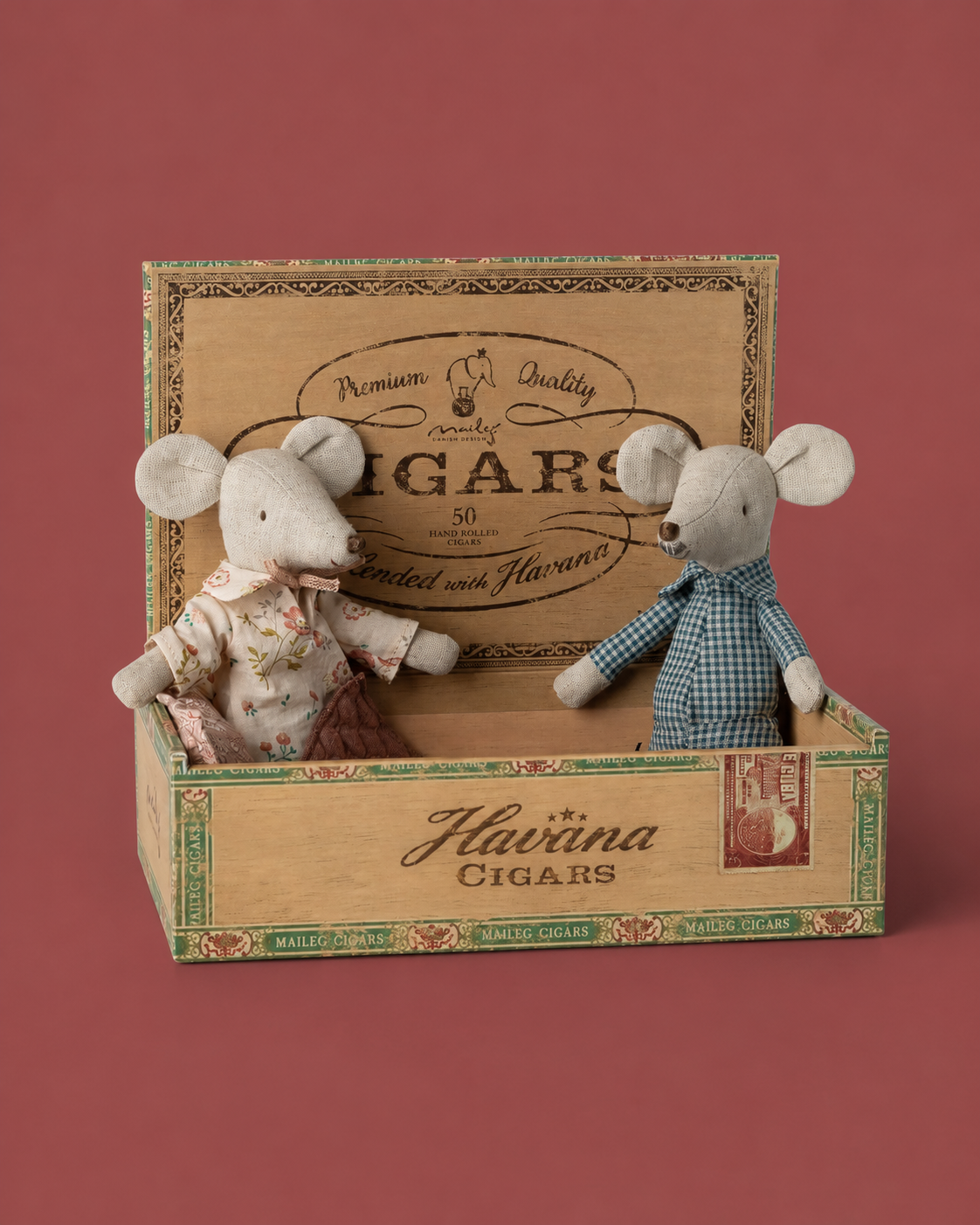 Maileg | Grandma & grandpa mice in cigarbox
