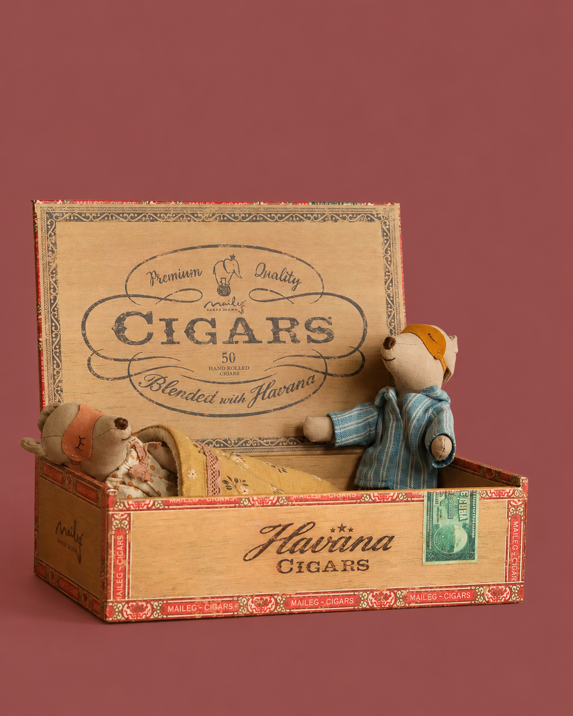 Maileg | Mum & dad mice in cigarbox