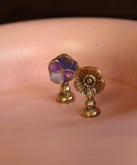 Combinatie van het Mia Poppy foto standaardje met nog een andere kaarthouder van Doing Goods