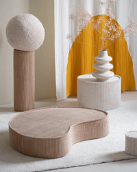 Hoe leuk zijn deze items van Wigiwama! Kussens, ballen, poefen, kinderbanken in de mooiste combinaties en kleuren.