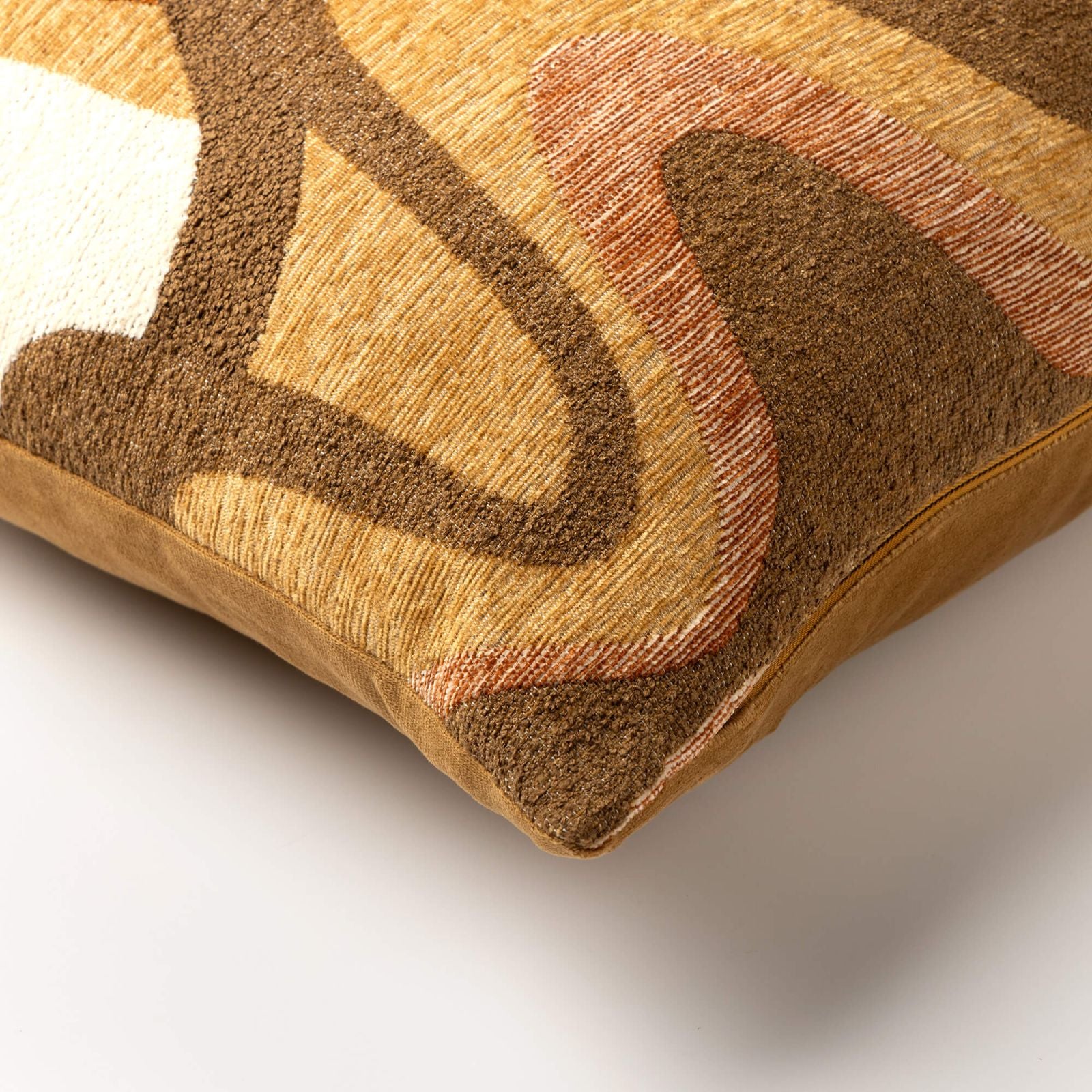Pre-order | Sierkussen Mouna | 45 x 45 cm | Honey mustard