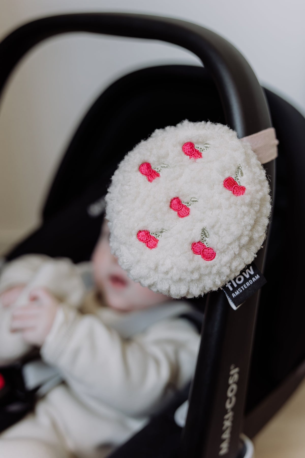Comforter on the go | Cherry