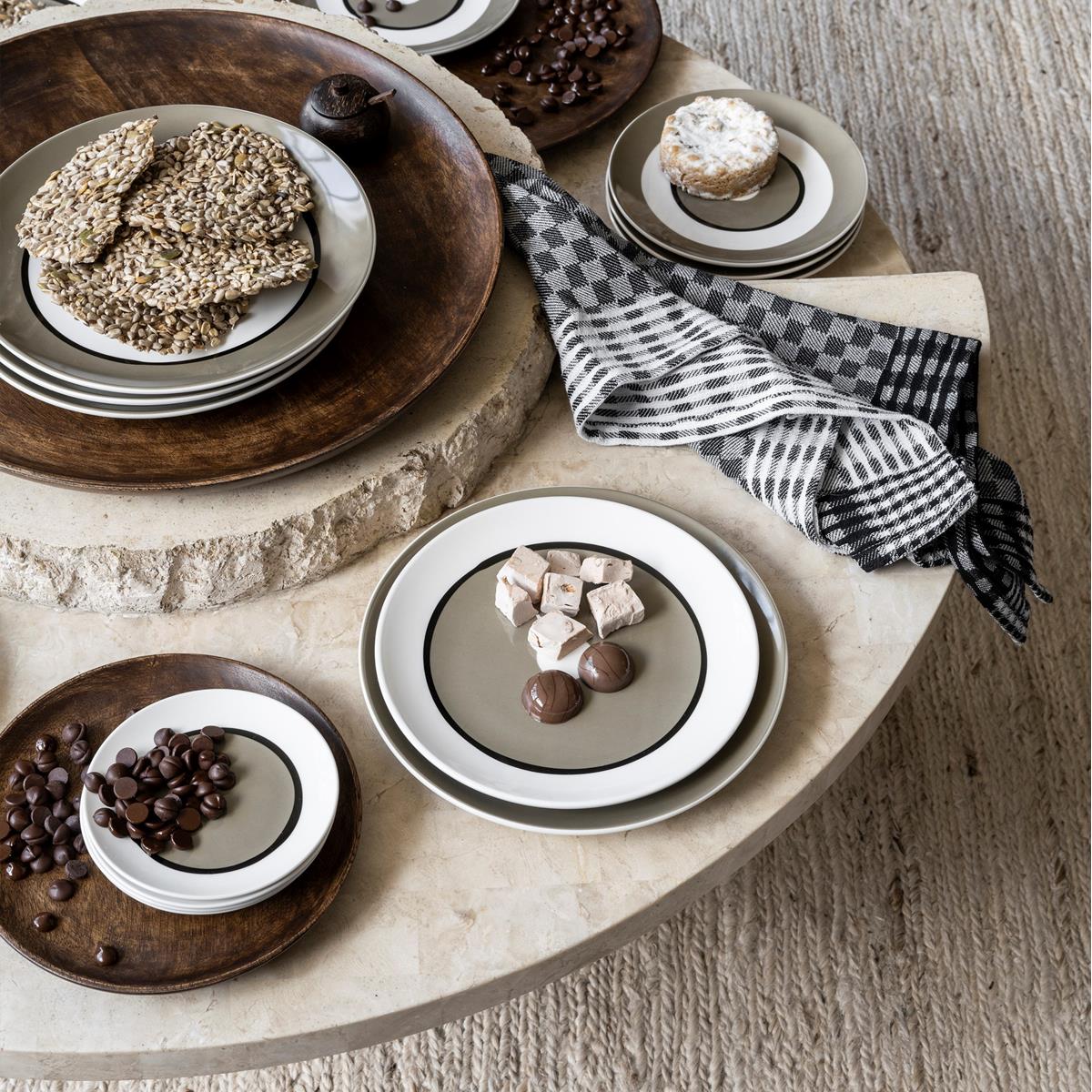 VT Wonen | Bord Mirre met witte, zandkleurige & zwarte cirkels in verschillende maten | Boetiek Blij