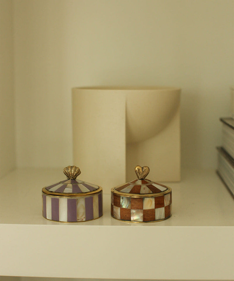 Pre-order | Circus box | Heart | Woody