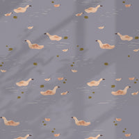 Behang ducks | 100 x 320 cm | Smokey periwinkle | Lotte Dirks