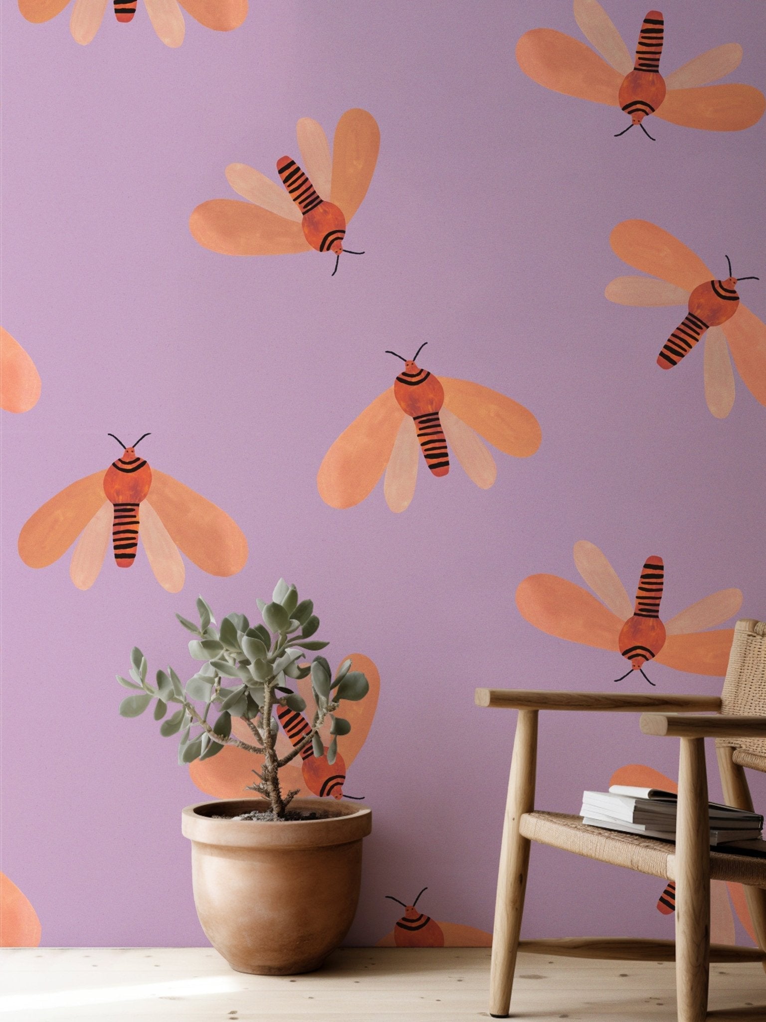 Behang moth | 100 x 320 cm | Spring | Aniek Bartels