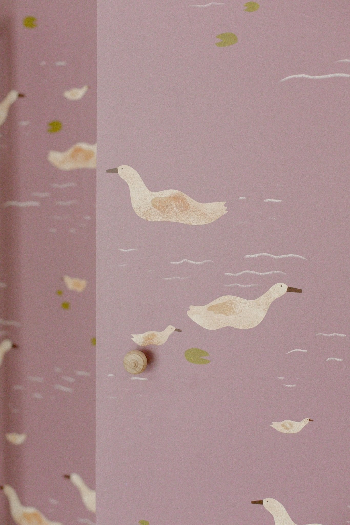 Behangstaal ducks | Mauve | Lotte Dirks