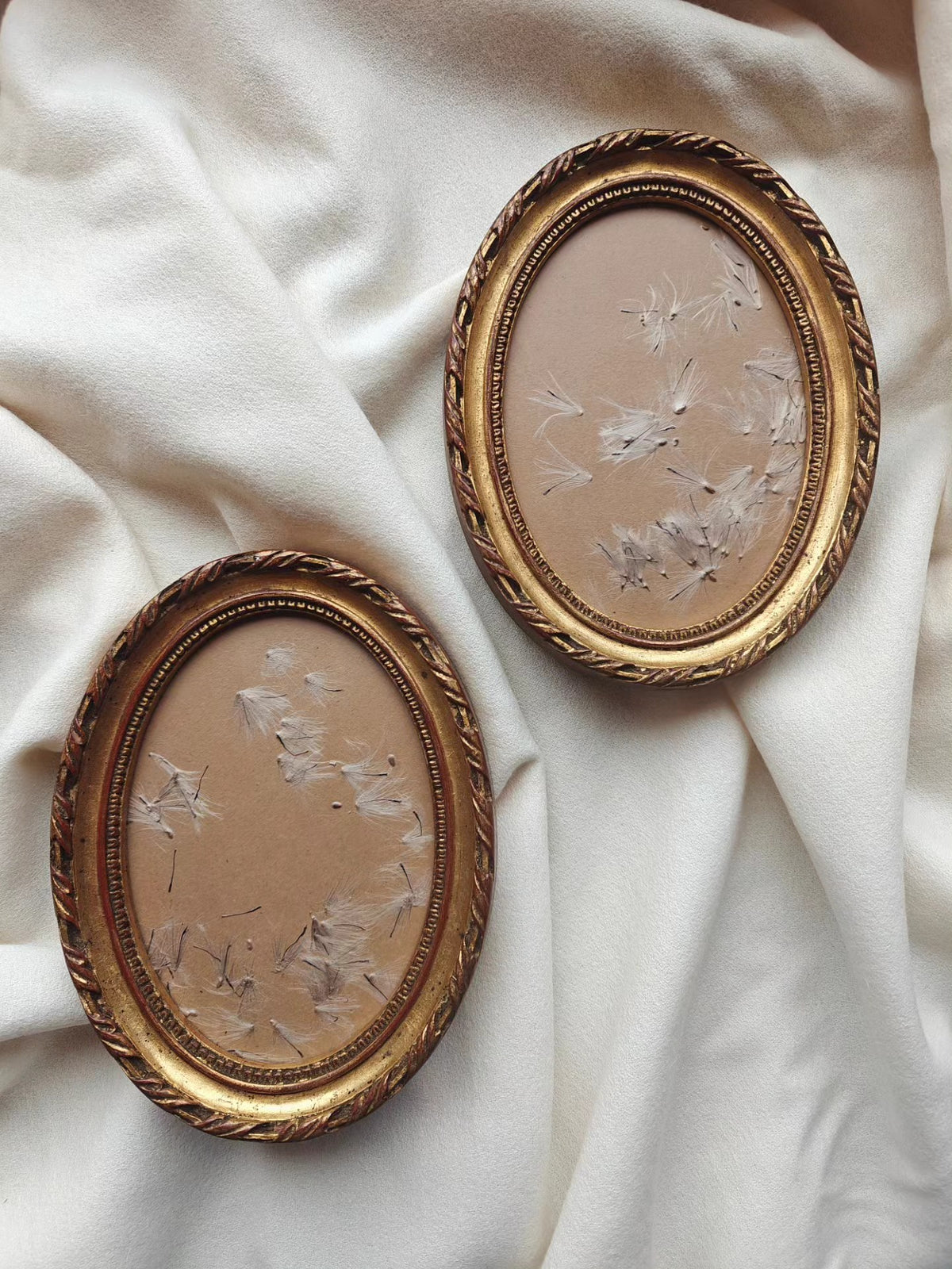 Unieke wanddecoratie van onder andere Vintage Flowers en Tinystories vind je bij Boetiek Blij