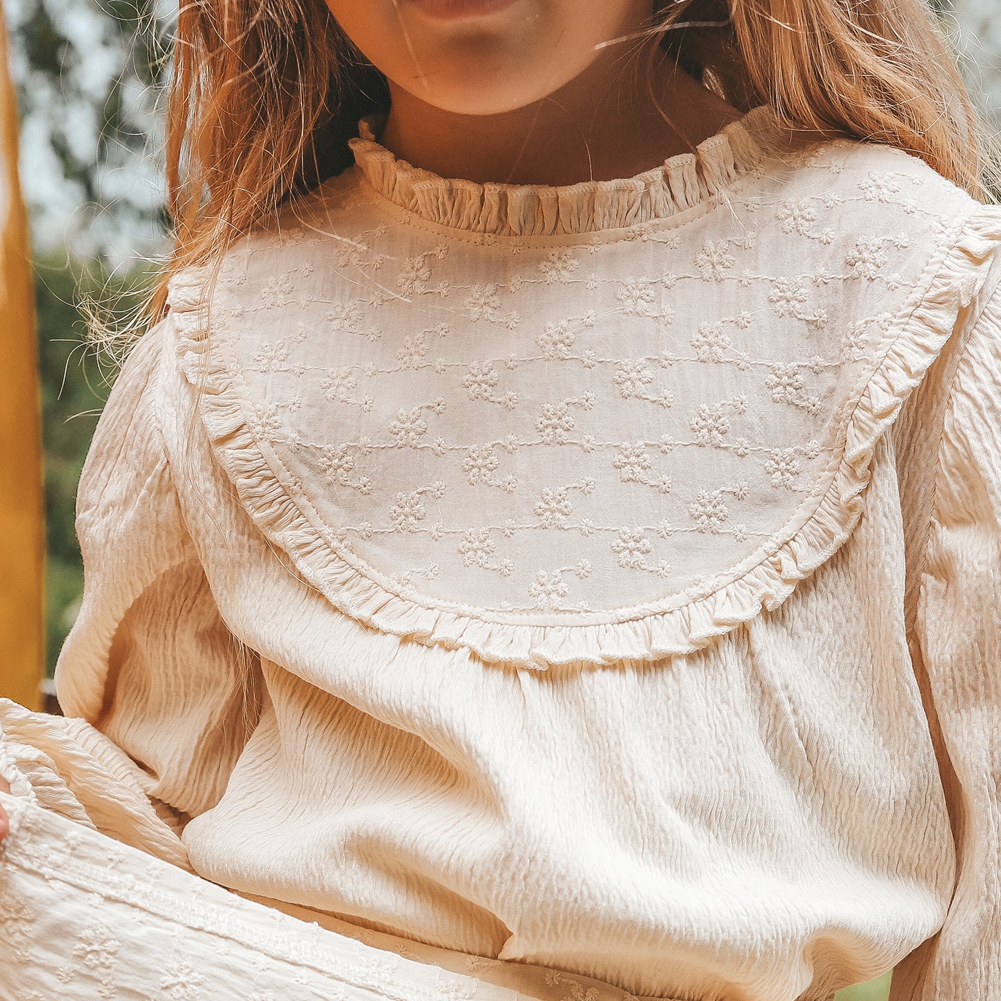 Wavy | Romance longsleeve | White swan