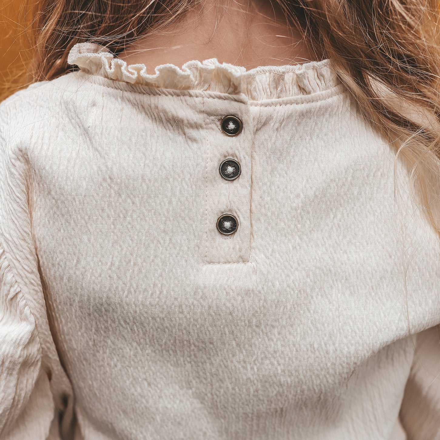 Wavy | Romance longsleeve | White swan