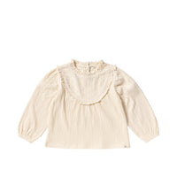 Wavy | Romance longsleeve | White swan