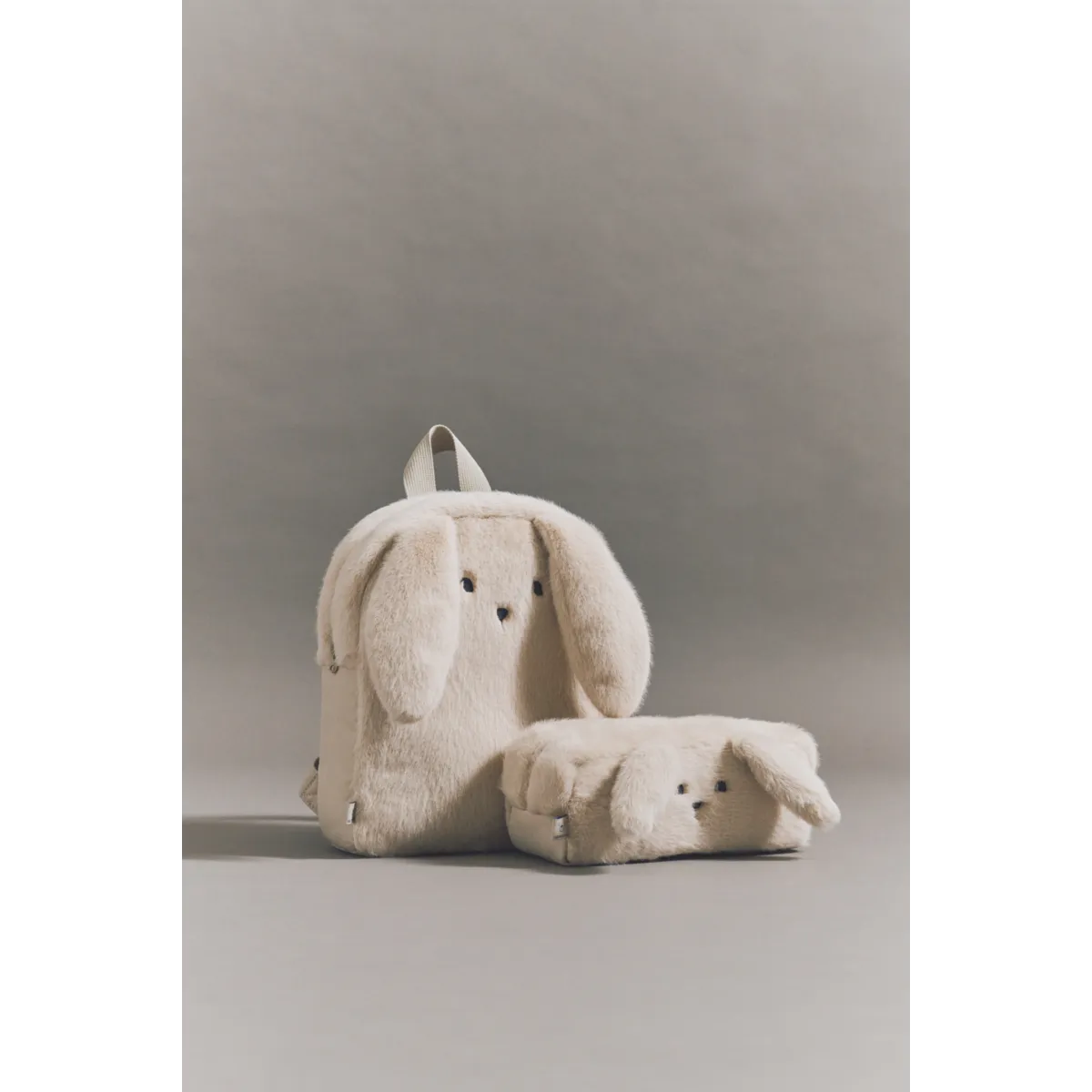 Kinder rugtas | Rabbit plush | Mist