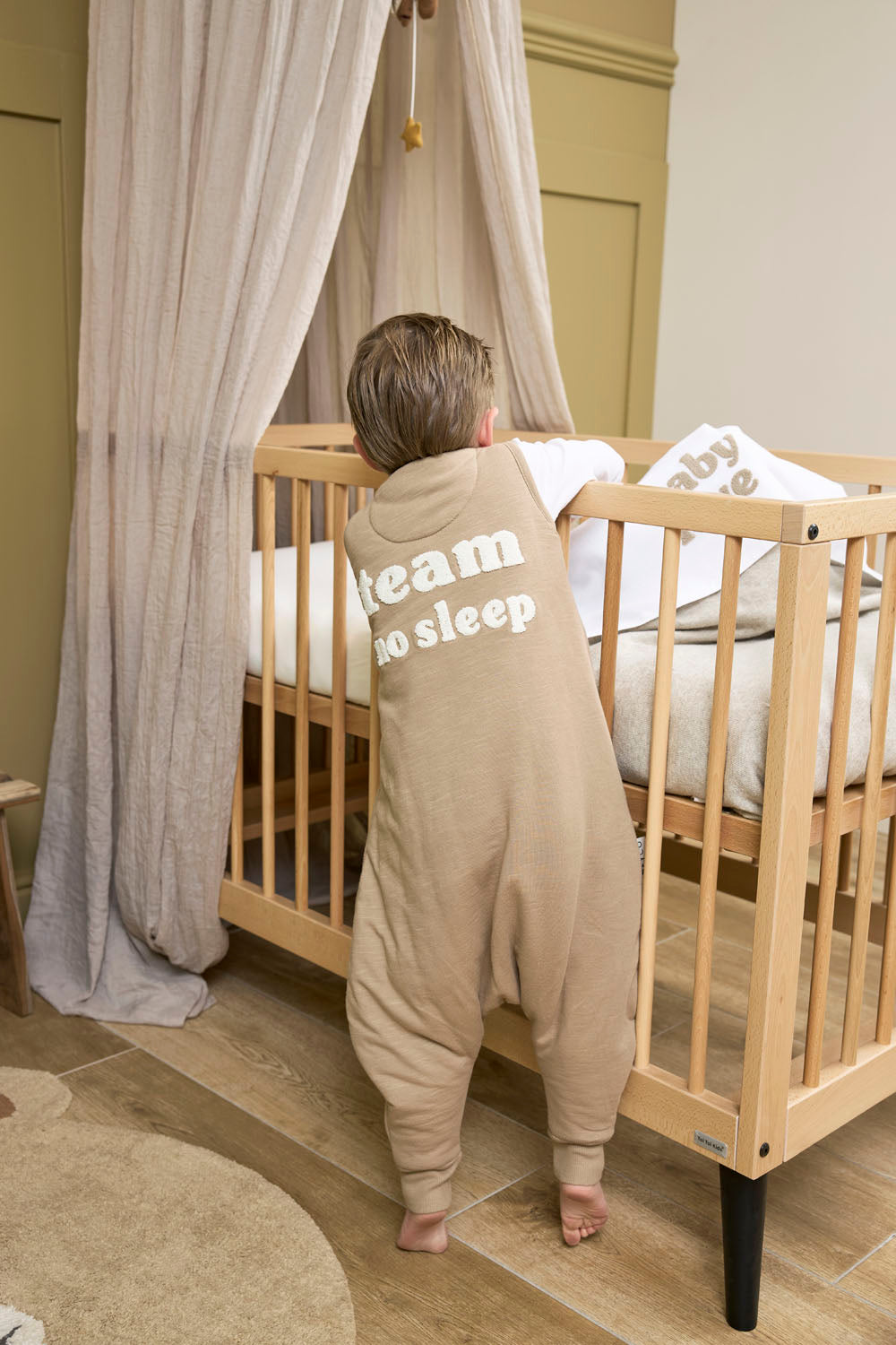 Jumper | Team no sleep | Gevoerd | Taupe