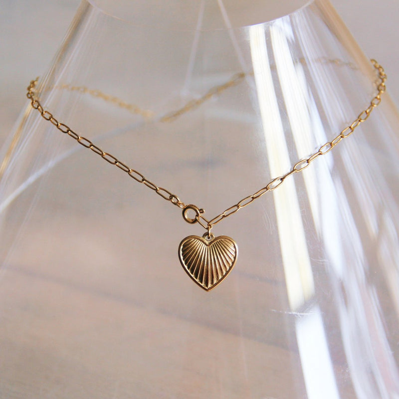 Gouden ketting met gestreept hart | Stainless steel