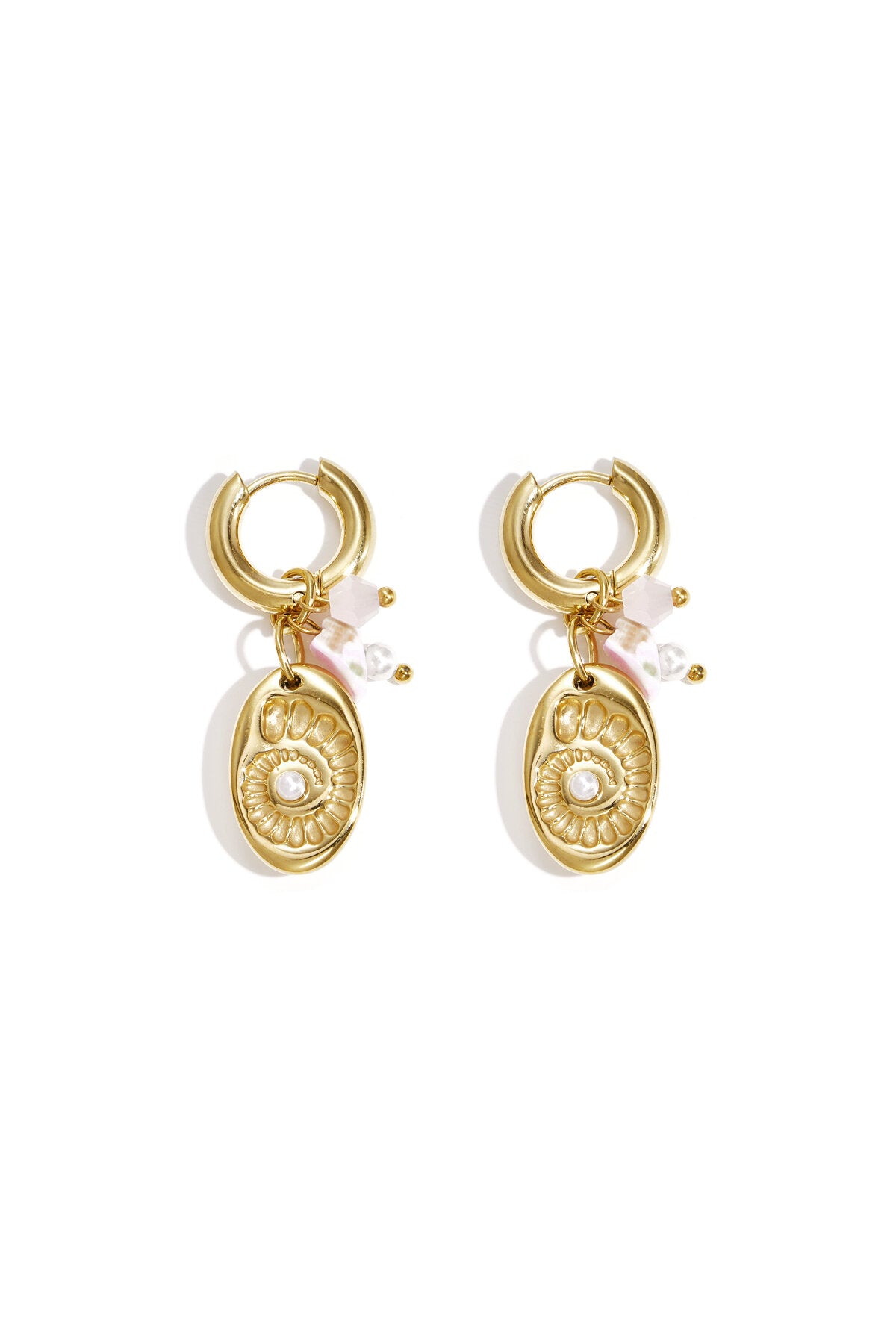 Earrings with beads and shell charm