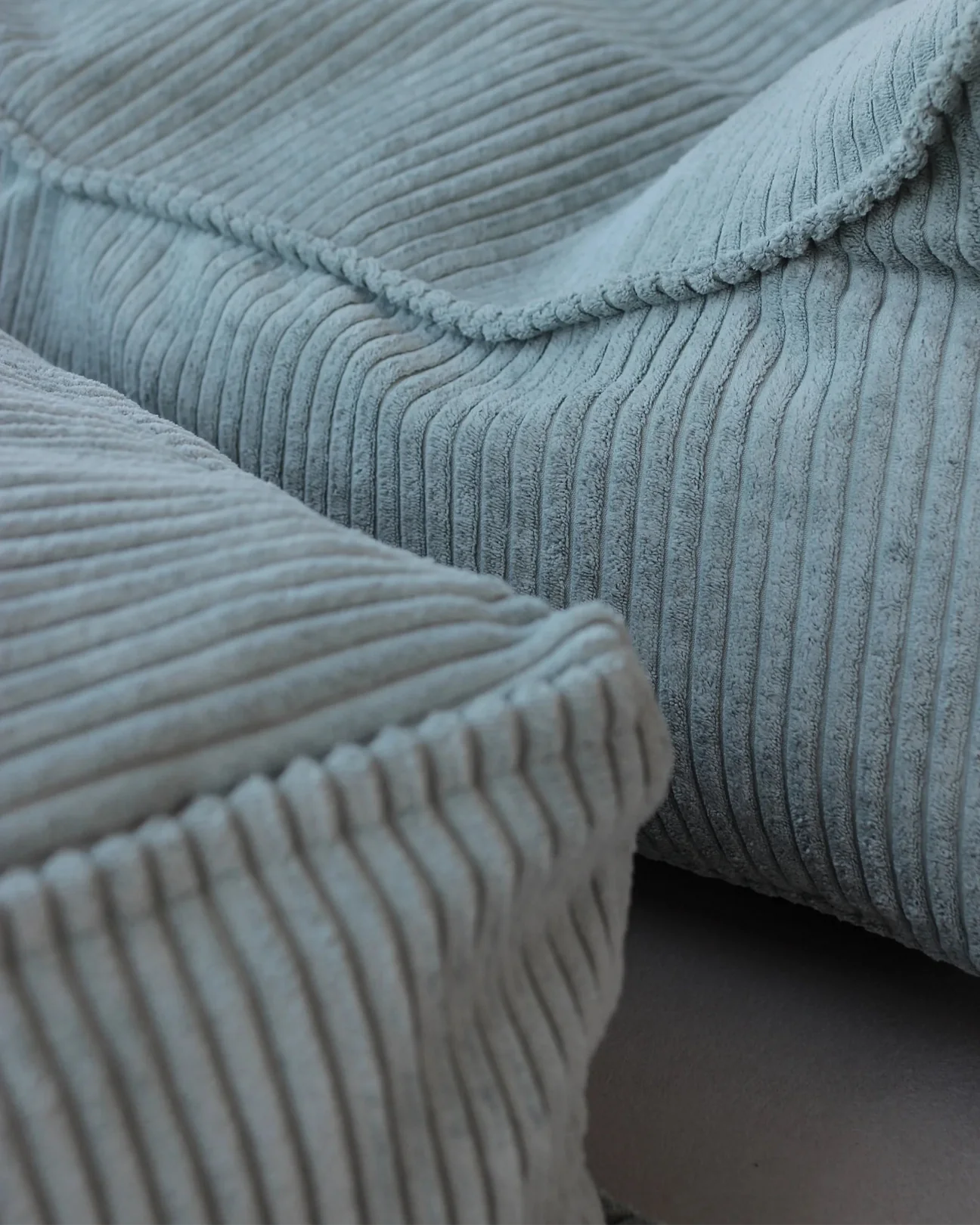 Ribstof poef | 60 x 60 cm | Peppermint green