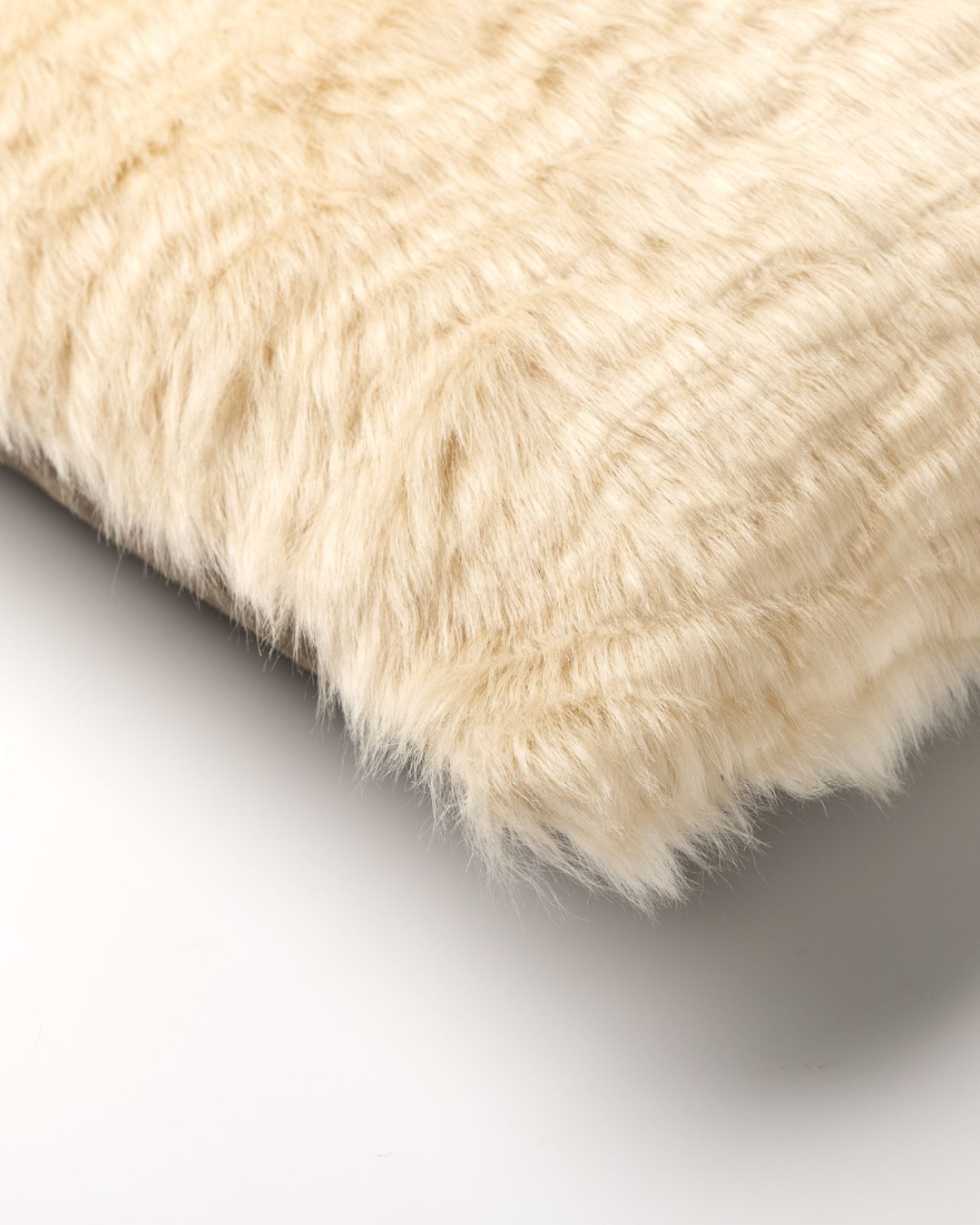 Pre-order | Sierkussen Benja | 45 x 45 cm | Bleached sand