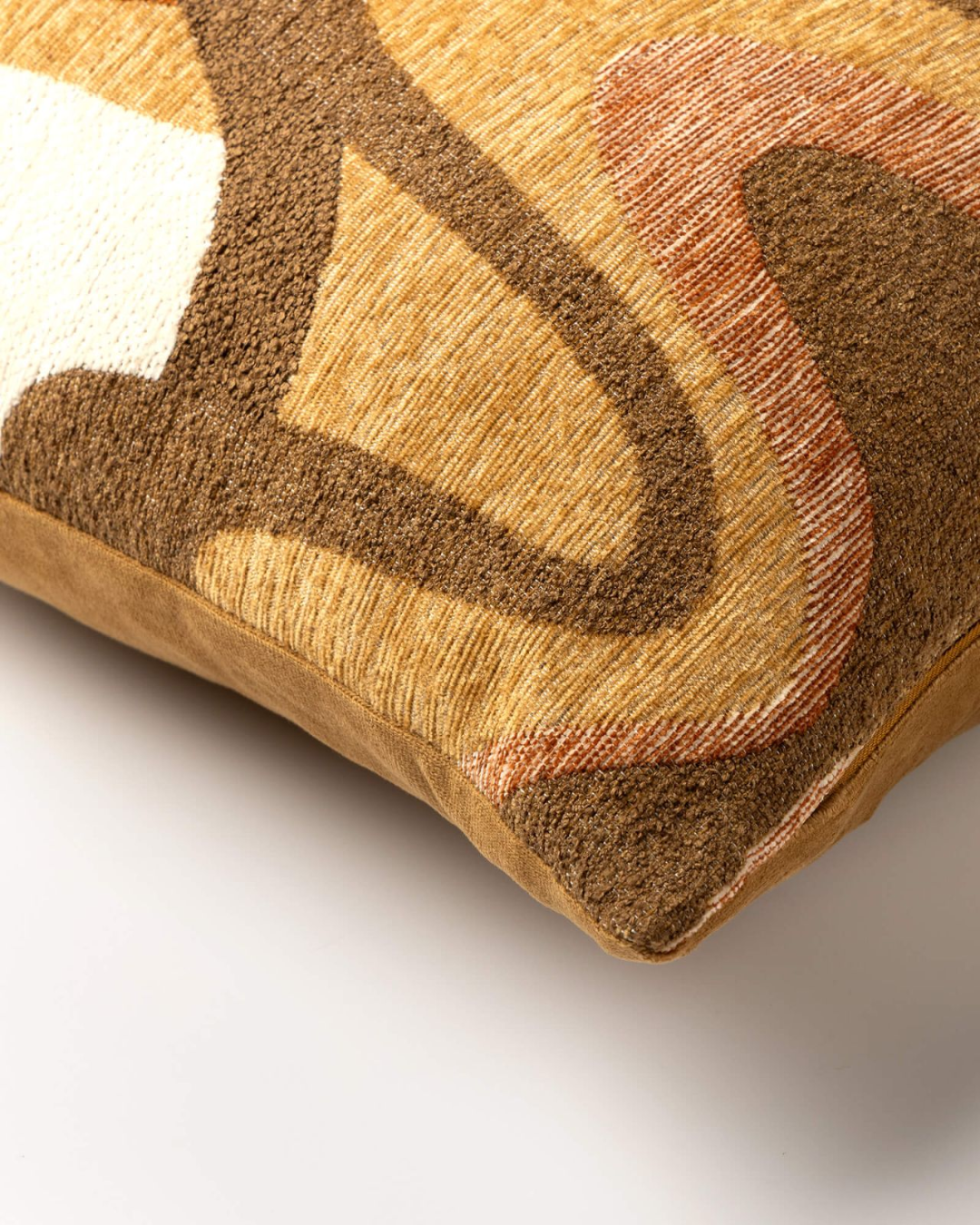 Pre-order | Sierkussen Mouna | 45 x 45 cm | Honey mustard