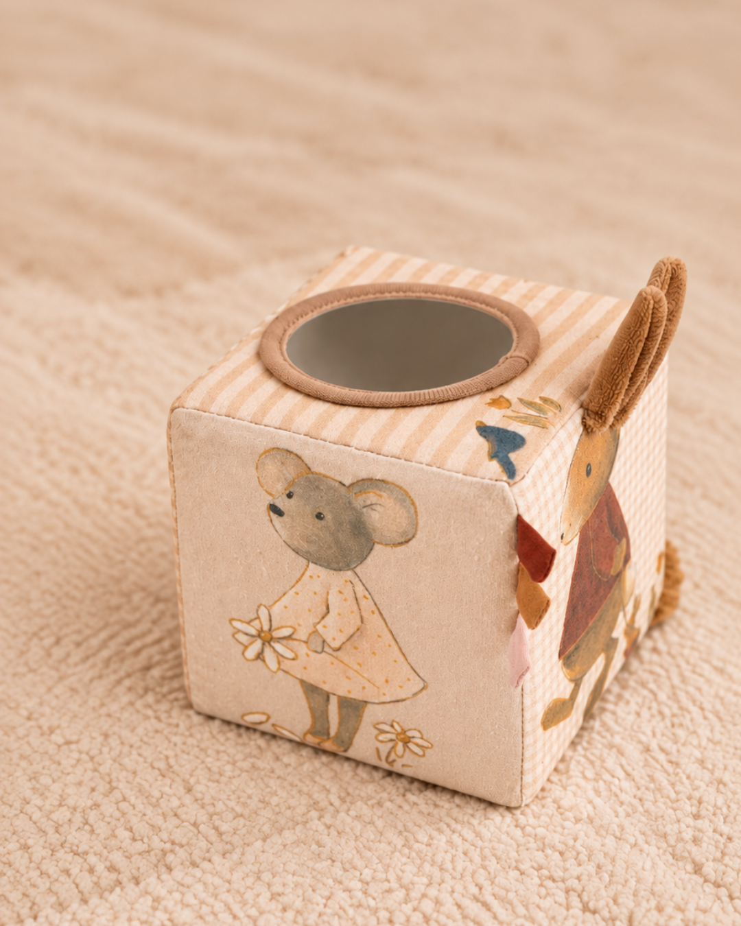 Pre-order | Activiteitenkubus | Little friends