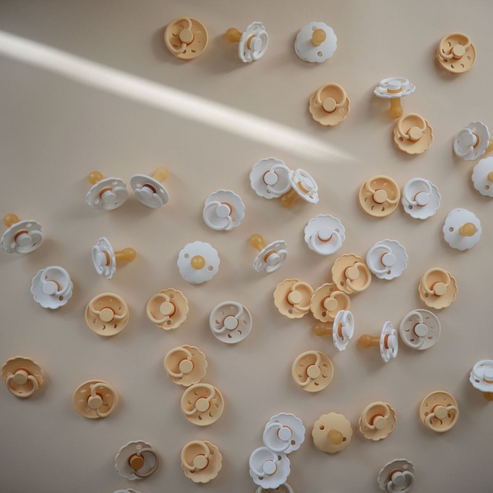 Latex speen | Moon | Pale daffodil