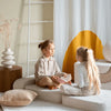 Kinder loungestoel & logeerbed | Flip | Off-white ribstof