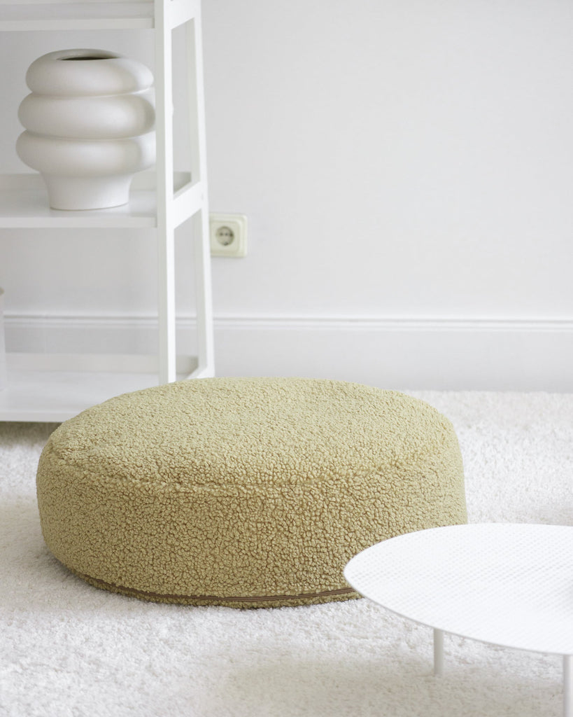 Lage ronde poef | Lichtgroene teddystof