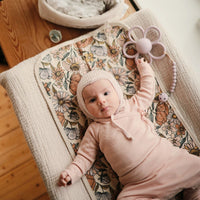 Pre-order | Rammelaar & bijtring | Daisy | Soft lilac