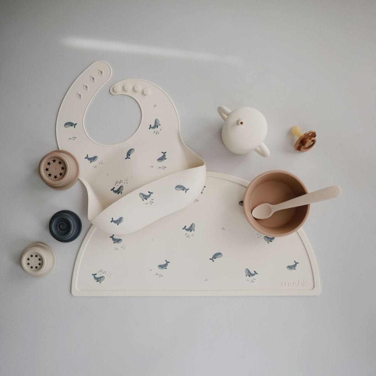 Pre-order | Siliconen slabbetje | Whales